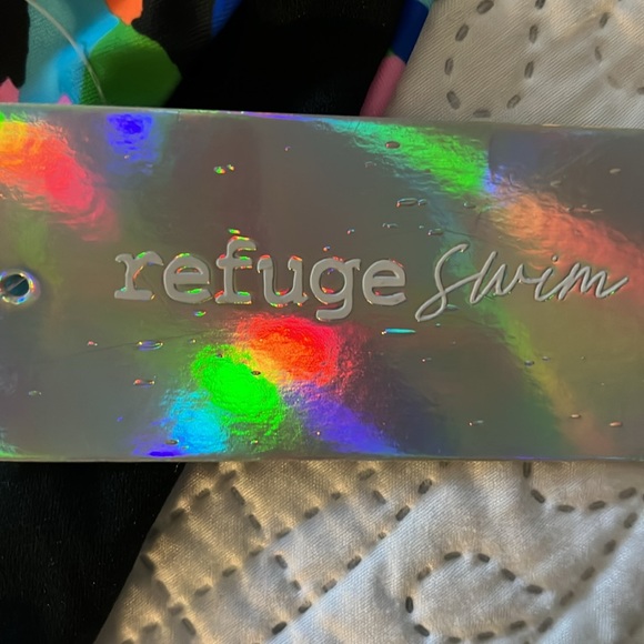 SMALL SWIM BUNDLE 8 pieces - Picture 3 of 12